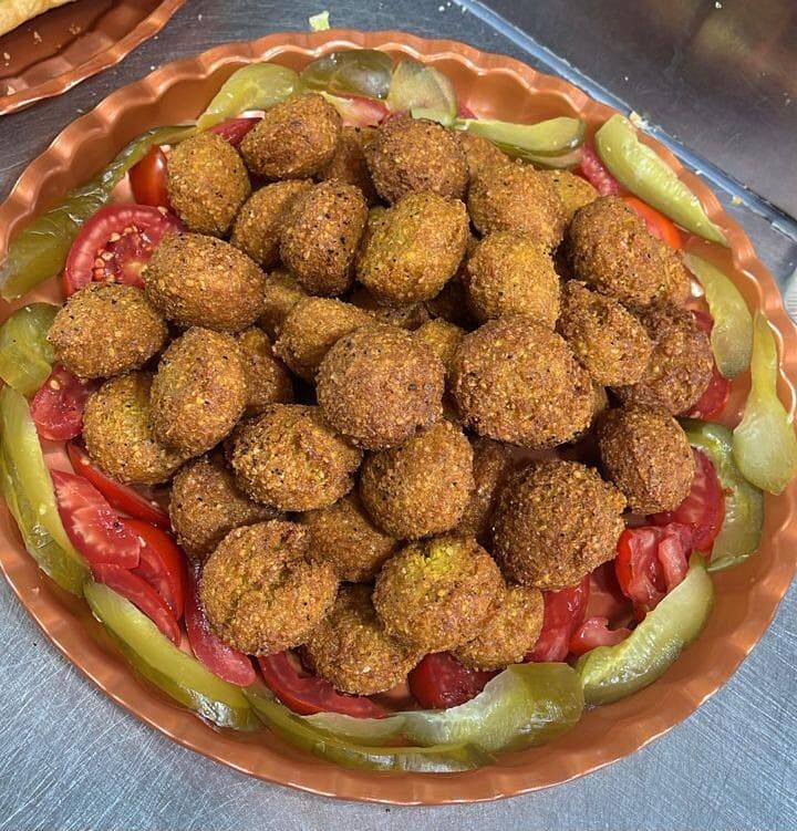 فلافل آبادان عسگری در اصفهان