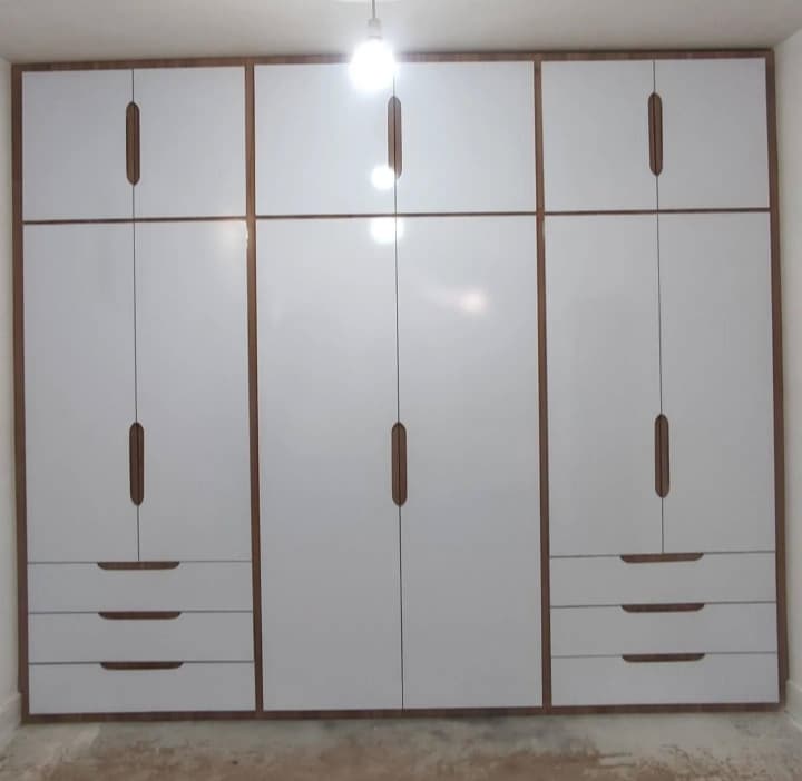 ساخت و اجرای کمددیواری و کابینت آذری در قوچان
