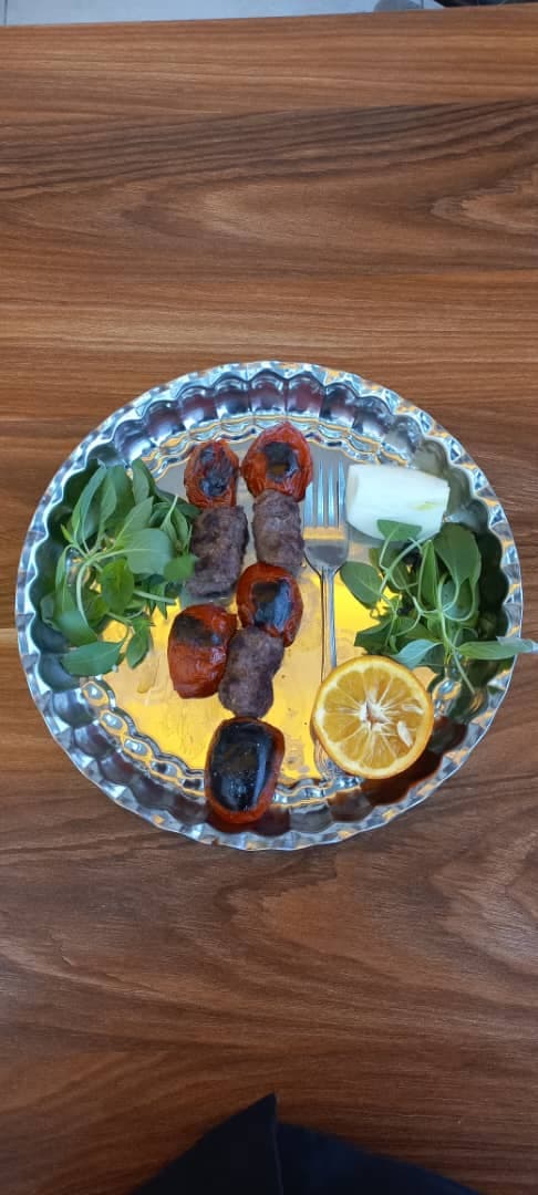 کباب ساطوری بناب آذربایجان زیتون به مدیریت طلوعی در اهواز