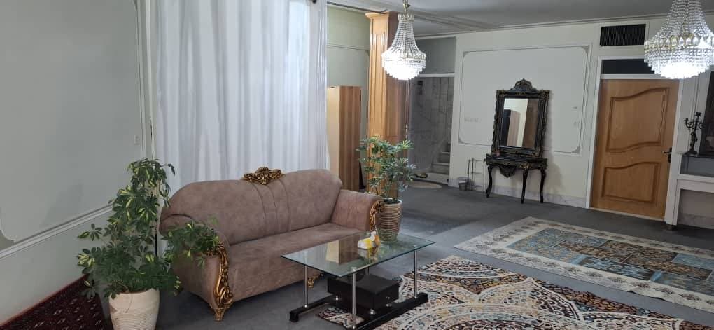 اقامتگاه گردشگری محفل در اصفهان