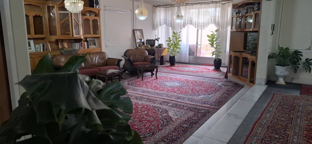 اقامتگاه گردشگری محفل در اصفهان