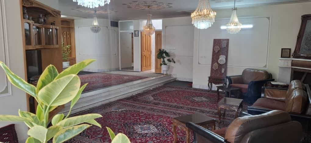 اقامتگاه گردشگری محفل در اصفهان