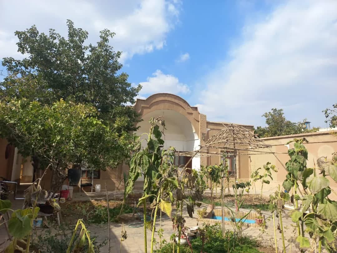 اقامتگاه بومگردی عمارت بانو و بابا حسن قائن