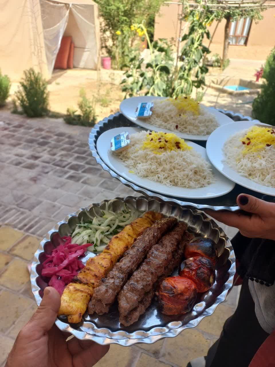 اقامتگاه بومگردی عمارت بانو و بابا حسن قائن