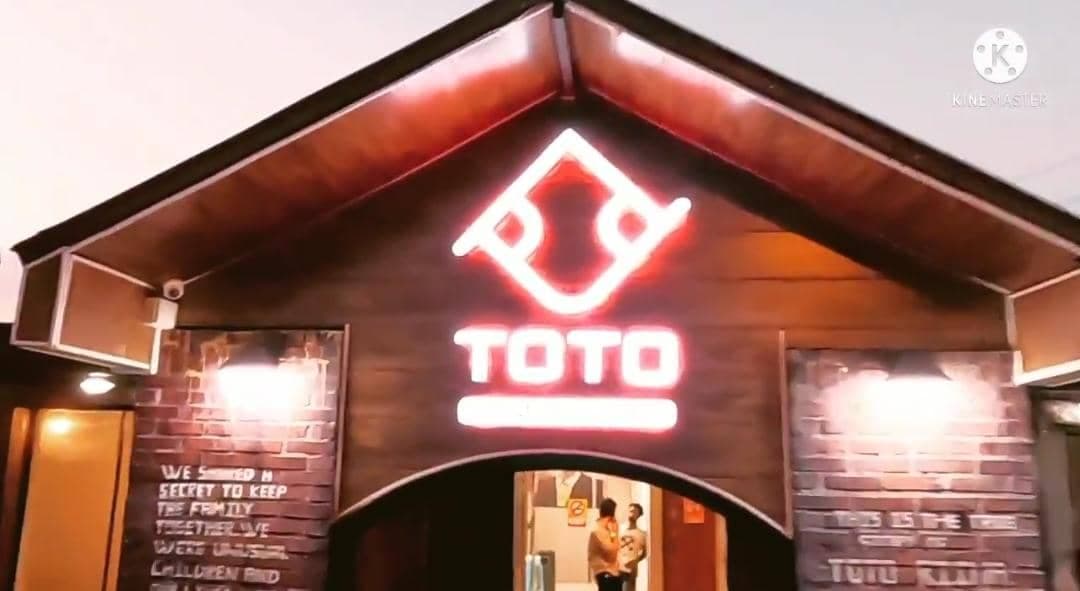کافه بازی توتو toto game club در میدان نمایشگاه مشهد