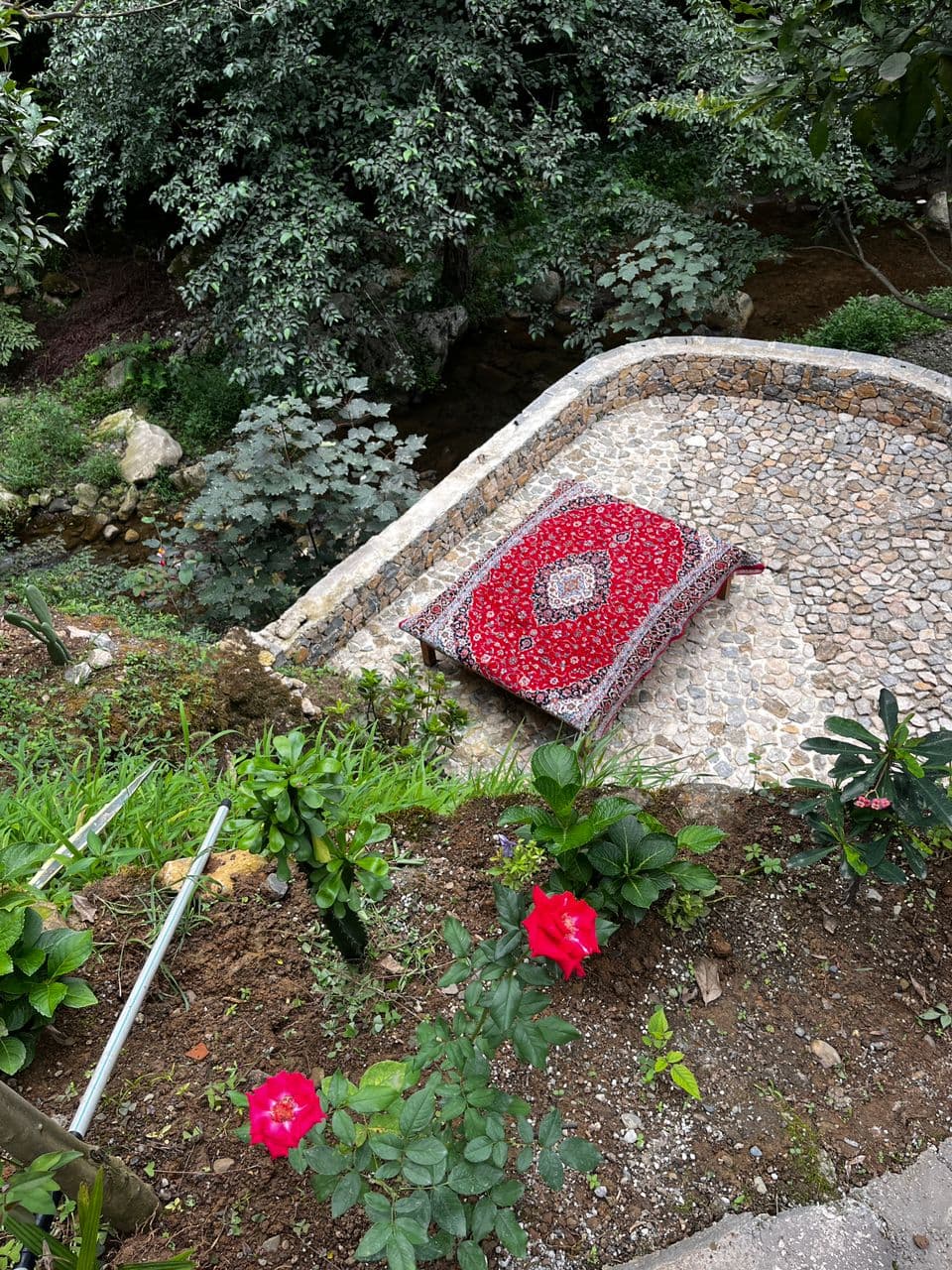 باغ رستوران سرای غریب نواز در چابکسر