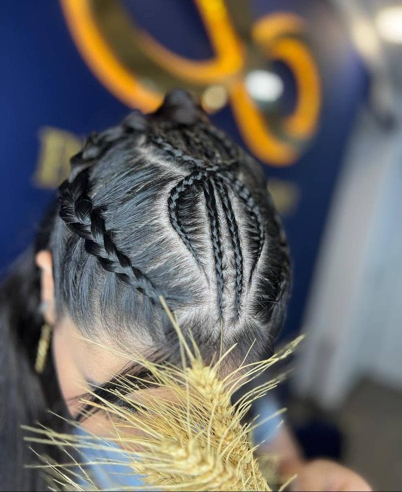 آموزشگاه و سالن زیبایی بی نهایت در هروی تهران