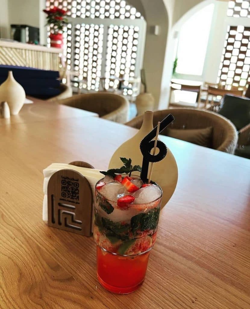 کافه رستوران پترا در یزد