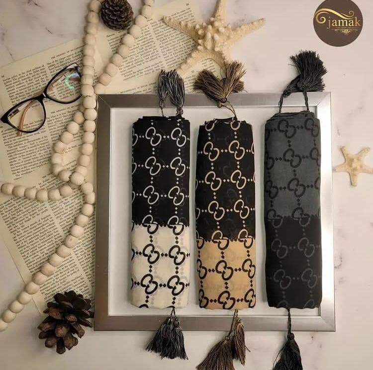 گالری شال و روسری ماه بانو در مشهد