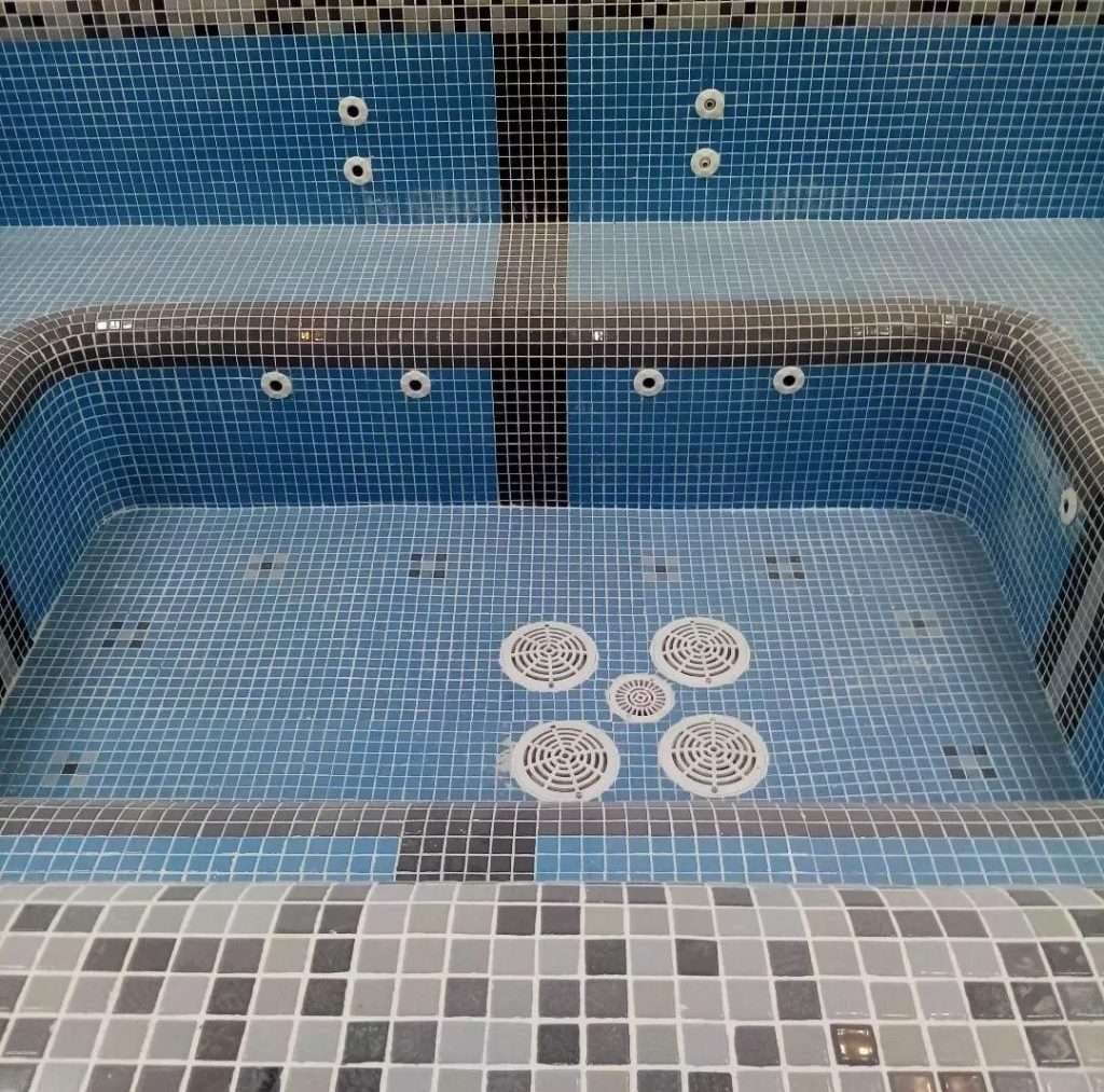 مجموعه استخر سازان نوین در تهران