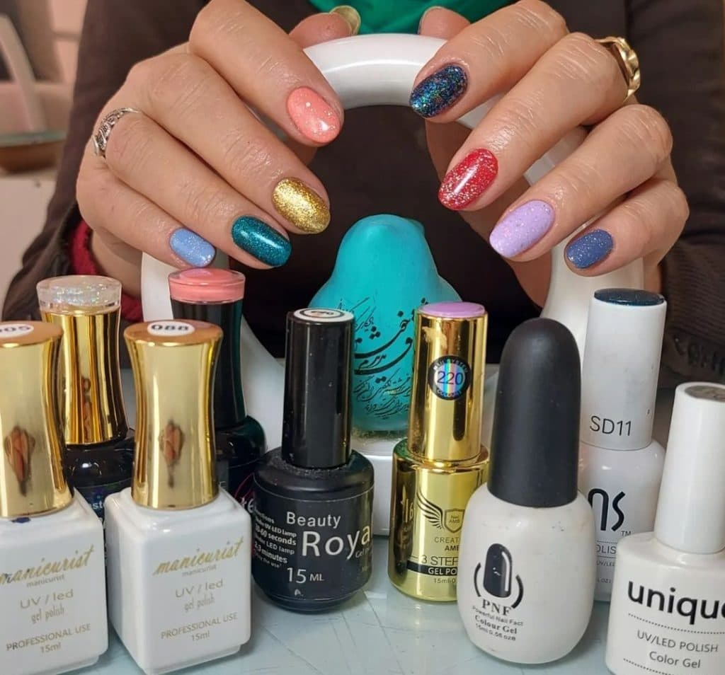 خدمات طراحی ناخن سحر تقی زاده در کرج