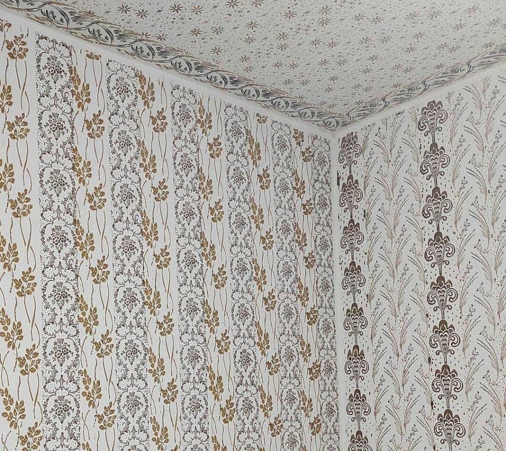 اجرا و طرح نقاشی و کاغذ دیواری یوسفی در اردبیل