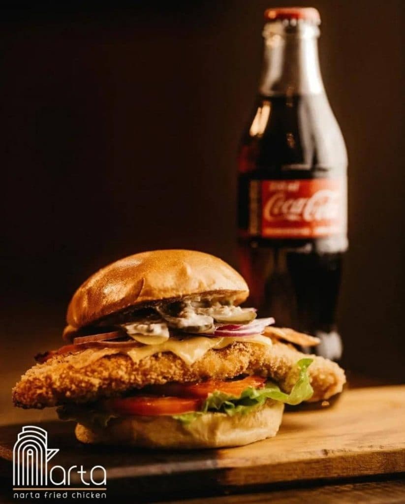 فست فود نارتا سوخاری در کاشان