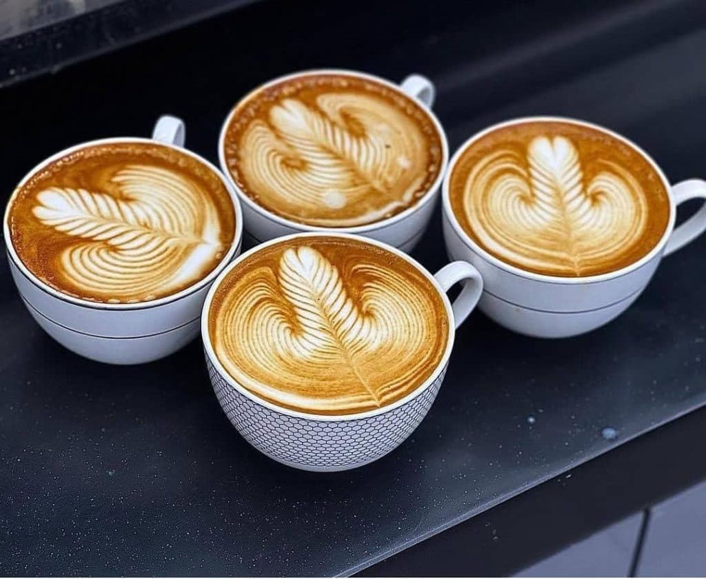 کافه هارمونی در قم