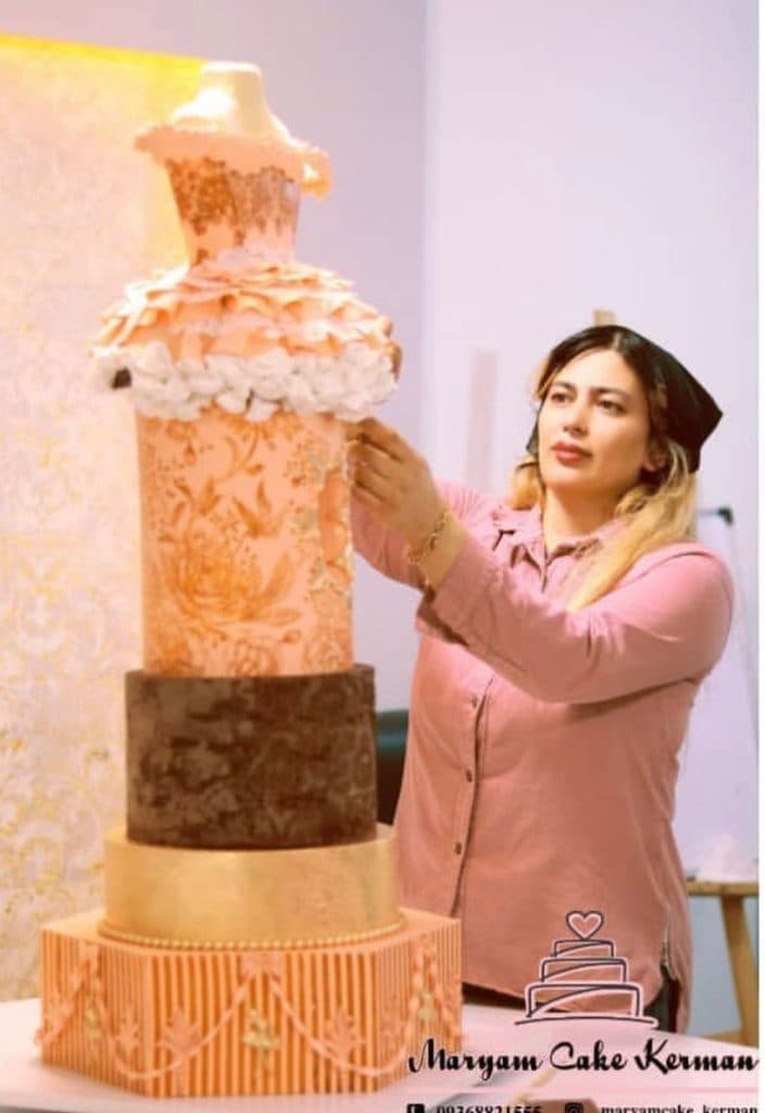آموزشگاه کیک و شیرینی مریم شهیدی زند در کرمان