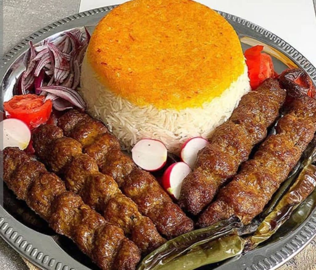 تهیه غذا دورچین در ملایر