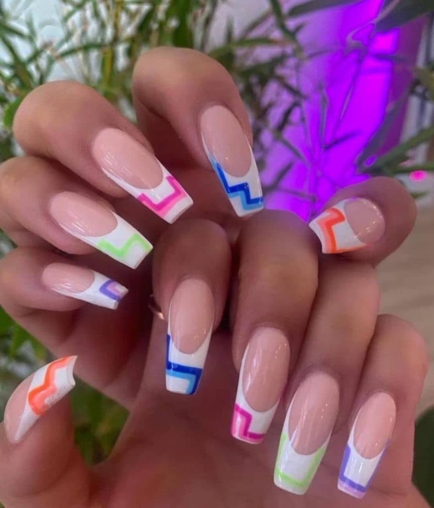 آموزشگاه و سالن زیبایی مهاجرین در تهران