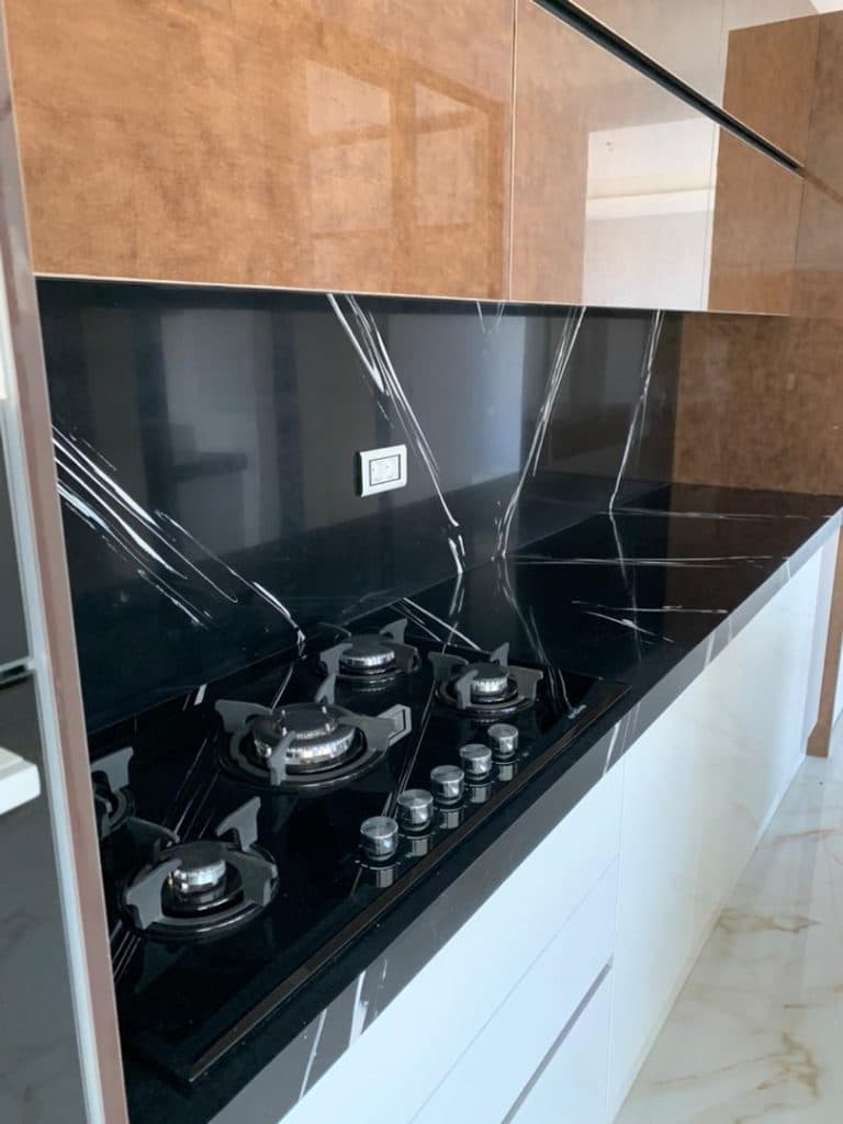 تولیدی سنگ مصنوعی کورین استون در همدان