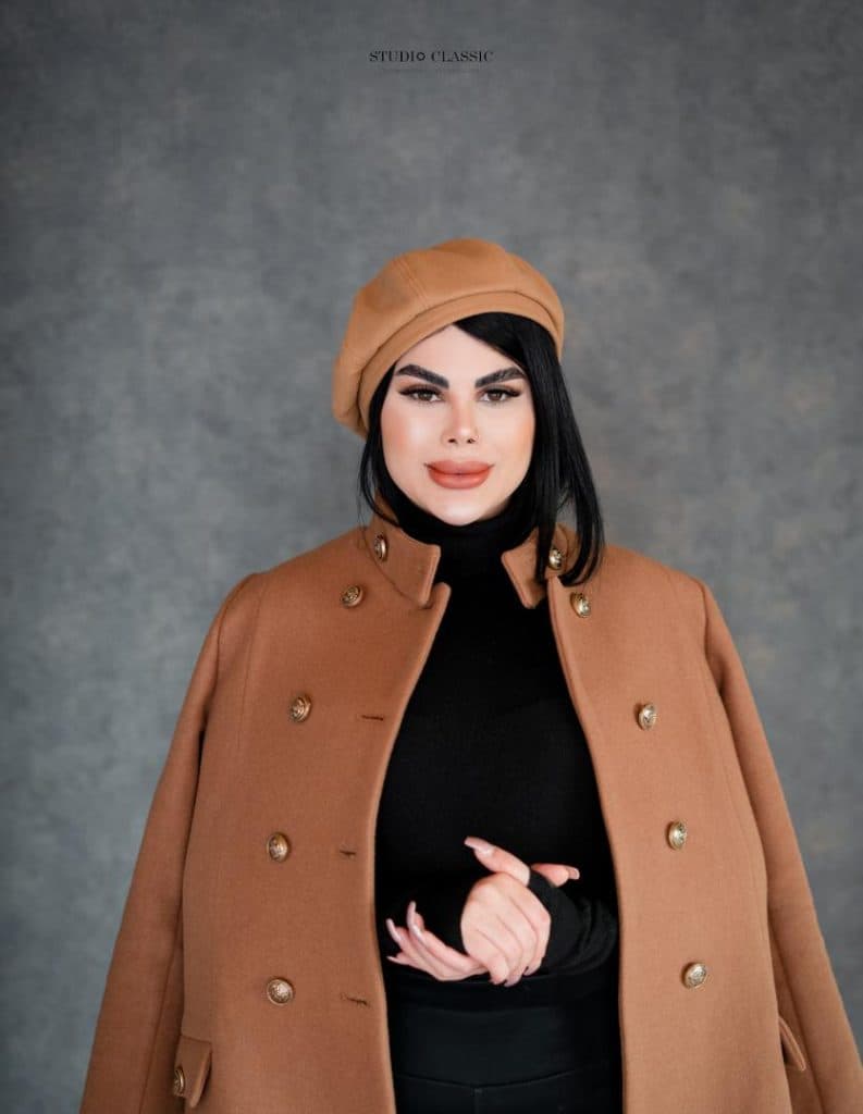 دنیا آقازاده مدرس و متخصص اکستنشن مژه و لیفت و لمینت مژه و ابرو در مازندران