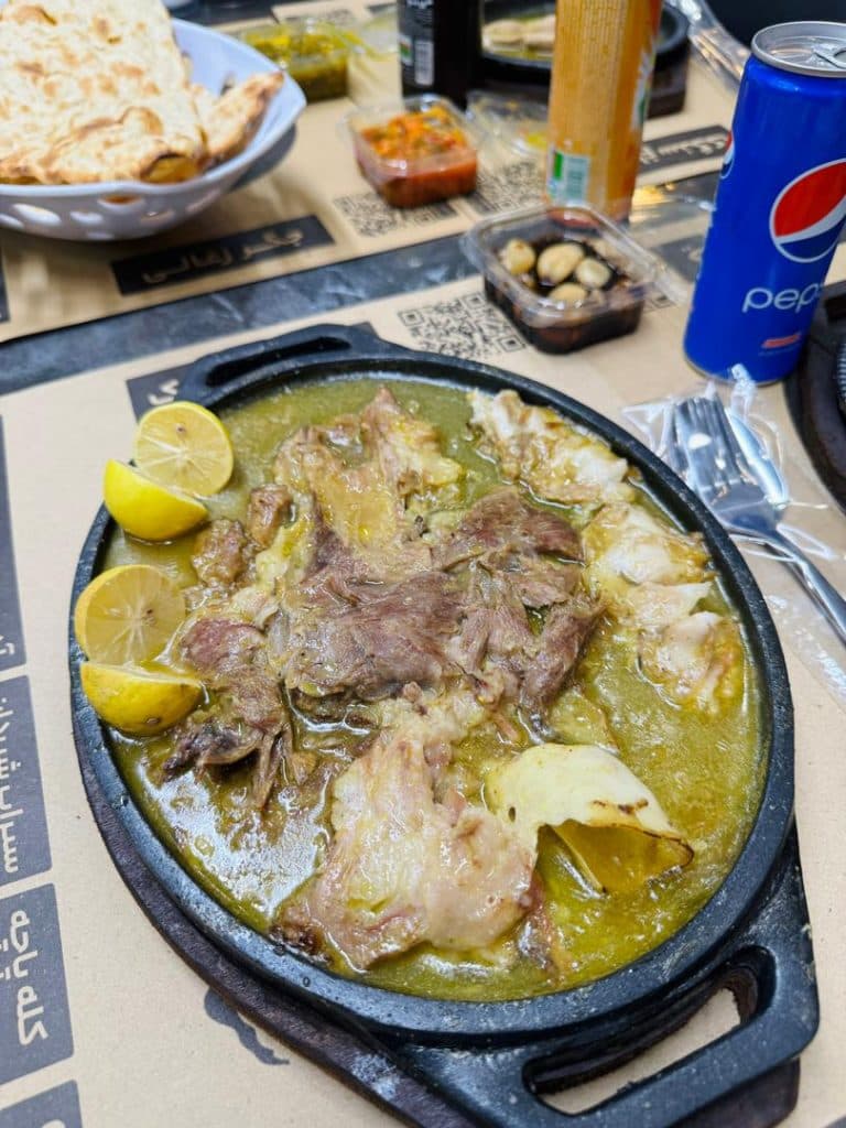 طباخی و کله پاچه شاهگوش در مشهد