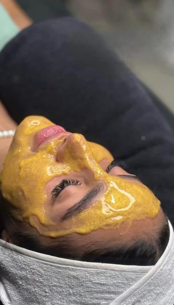 کلینیک پوست و زیبایی شنلی در سنندج