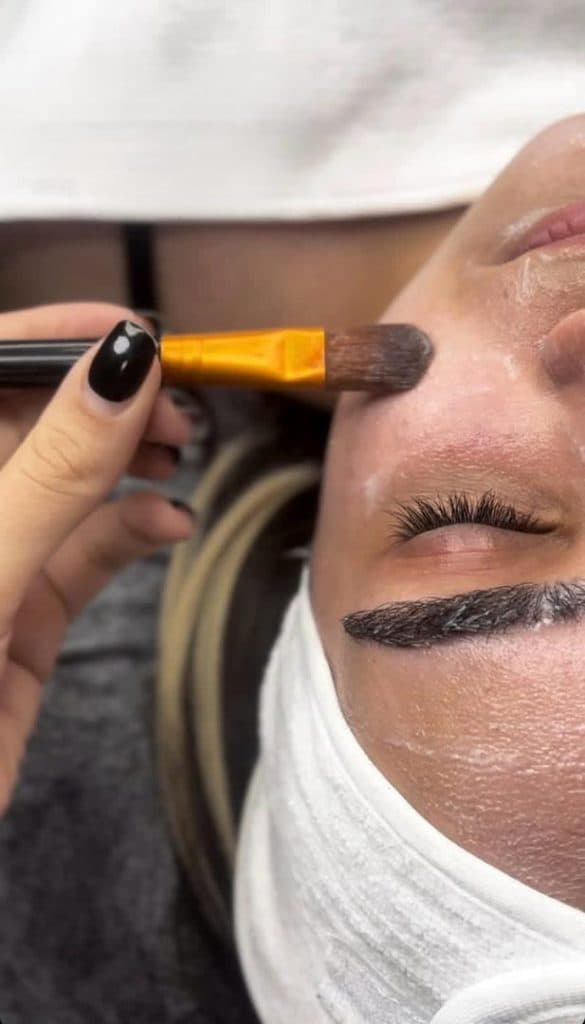 کلینیک پوست و زیبایی شنلی در سنندج