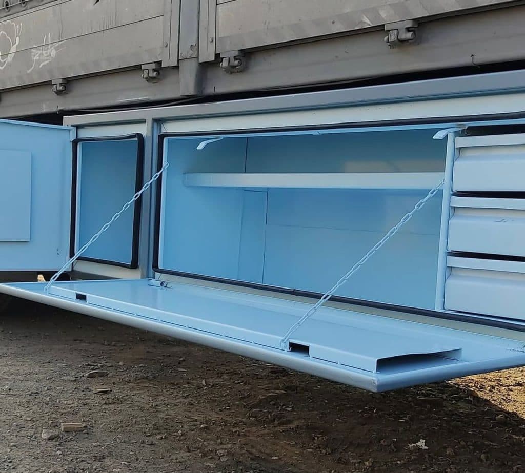 ساخت جعبه های کانتینر و درب بغل و آینه جلو رمضان در مرند