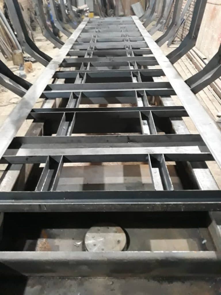 تریلی سازی ایران پارس کشاورزی در همدان