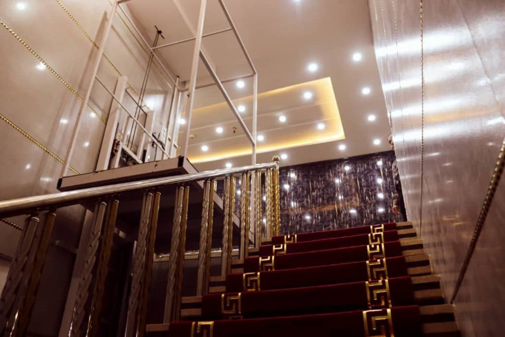 هتل و تالار تندیس در همدان