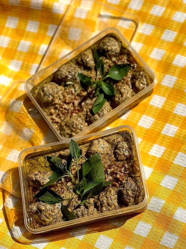 غذای خانگی و بیرون بر فایو فود ۵ در لاهیجان گیلان