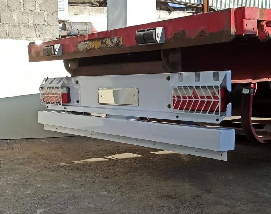 اتاق سازی ماشین سنگین قاسمی در بوکان