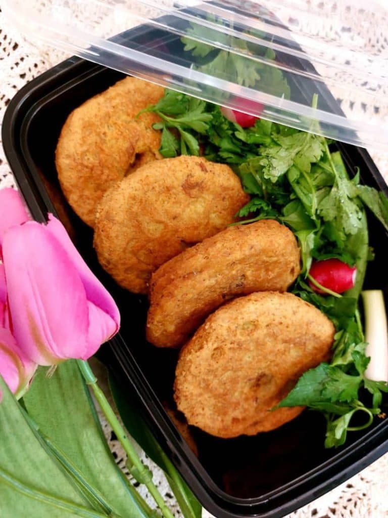 غذای خانگی و بیرون بر فایو فود ۵ در لاهیجان گیلان