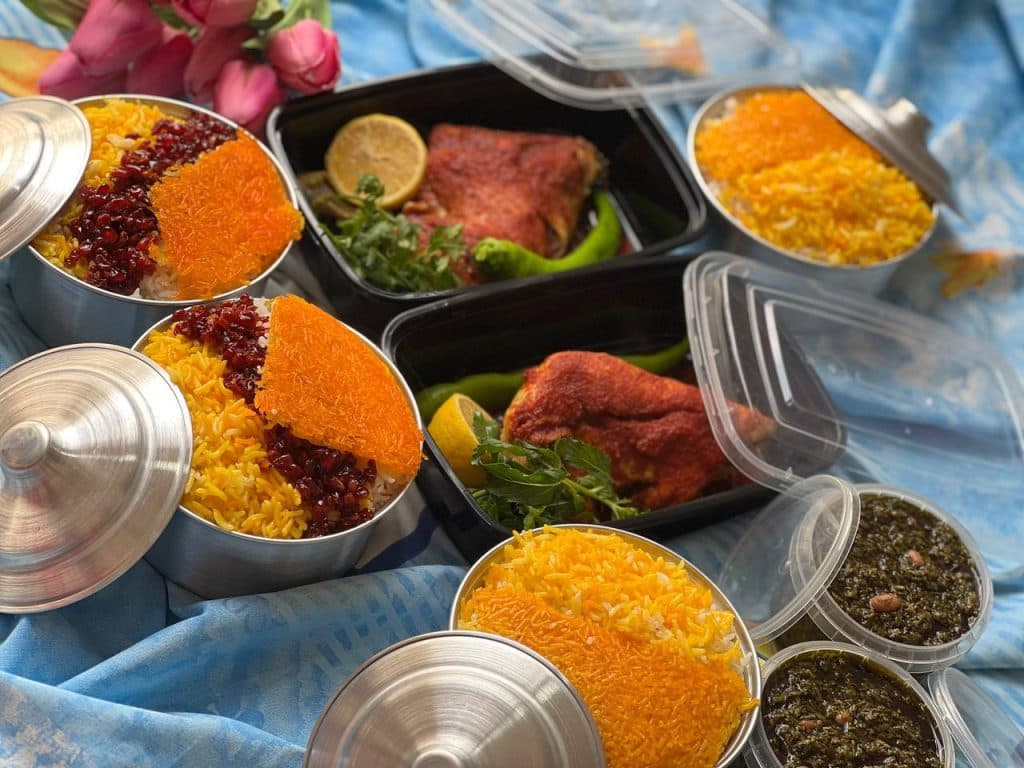 غذای خانگی و بیرون بر فایو فود ۵ در لاهیجان گیلان