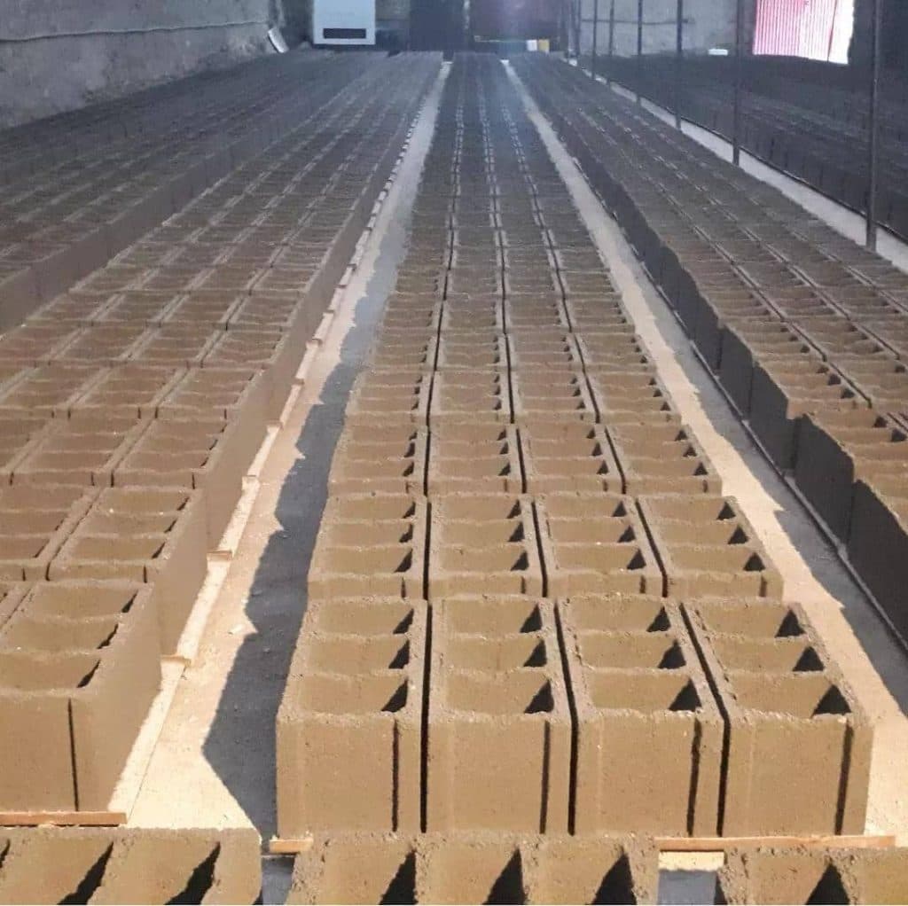 تولیدی قطعات بتنی تاج الدینی در هوراند آذربایجان شرقی