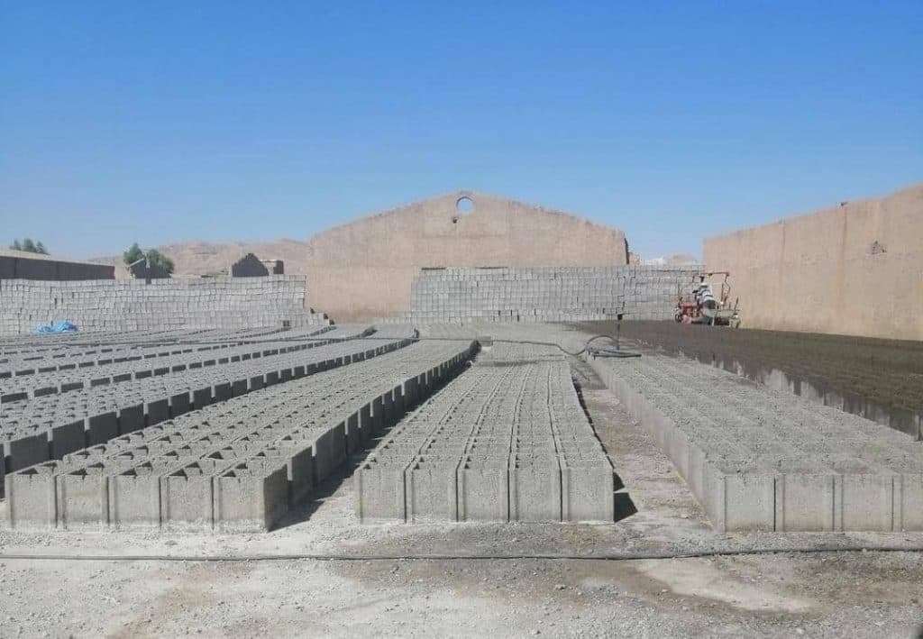 تولید انواع بلوک های سیمانی و پوکه ای پی تا بام در قم