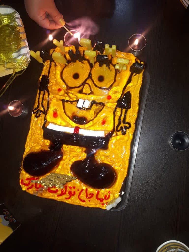 شیرینی خانگی گل انار در فردوس خراسان جنوبی