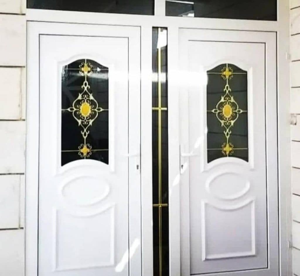 درب و پنجره ی کیوان در آمل