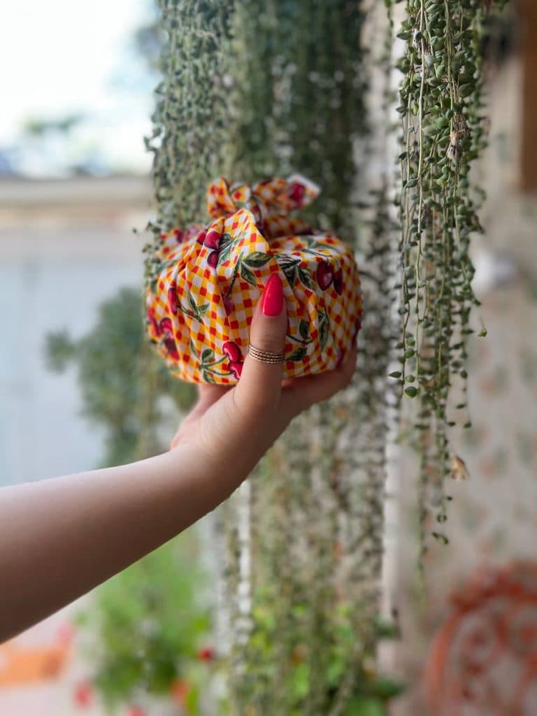 غذای خانگی و بیرون بر فایو فود ۵ در لاهیجان گیلان