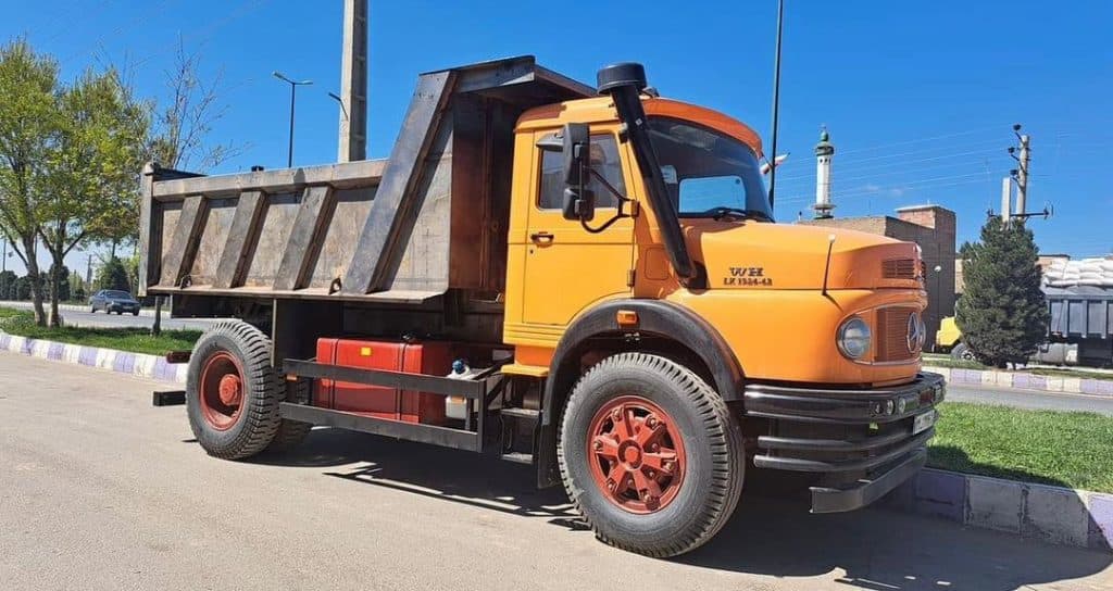 اتاق سازی ماشین میثم کمپرس بوکان در آذربایجان غربی