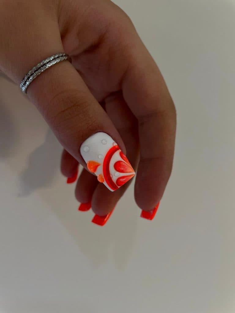 مرکز تخصصی ناخن و مژه پژال در فردیس کرج