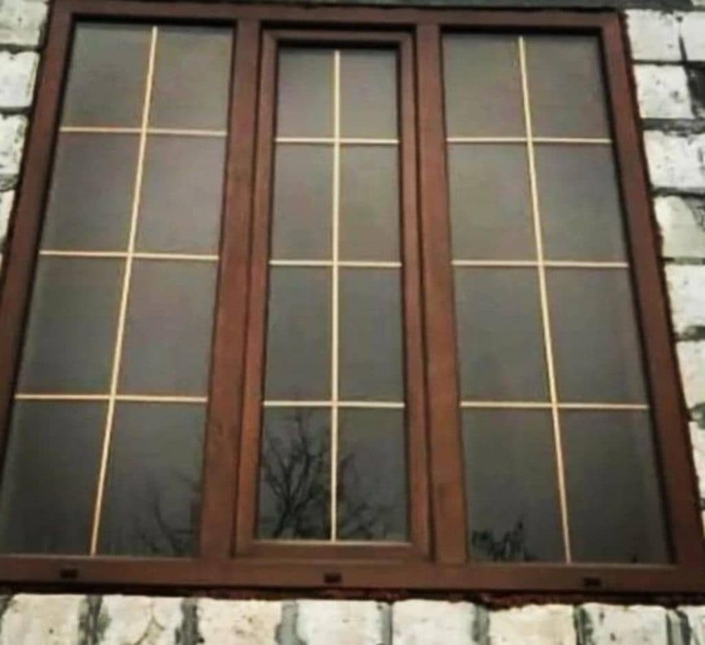 درب و پنجره ی کیوان در آمل