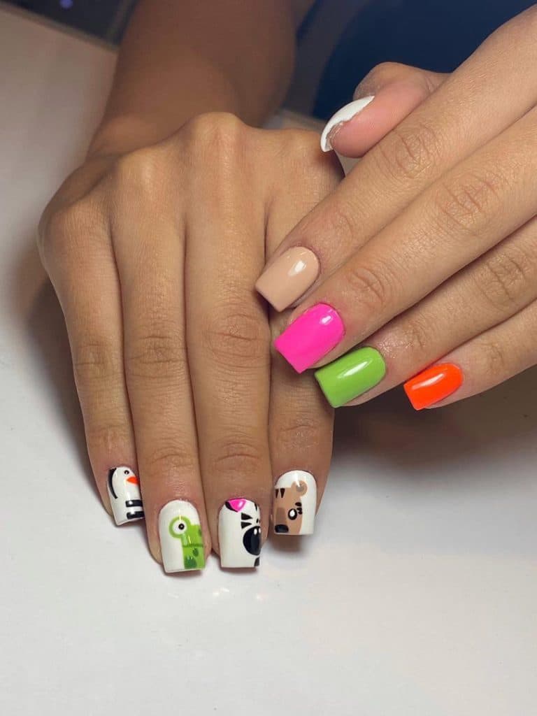 مرکز تخصصی ناخن و مژه پژال در فردیس کرج