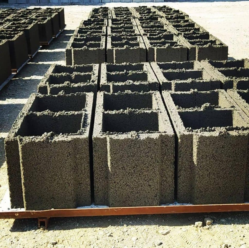 تولیدی قطعات بتنی تاج الدینی در هوراند آذربایجان شرقی