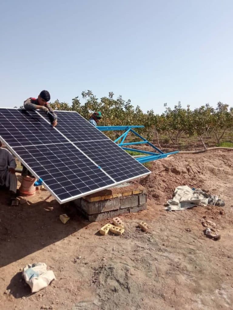 فروش و نصب پمپ و برق خورشیدی پارت انرژی در زاهدان سیستان بلوچستان