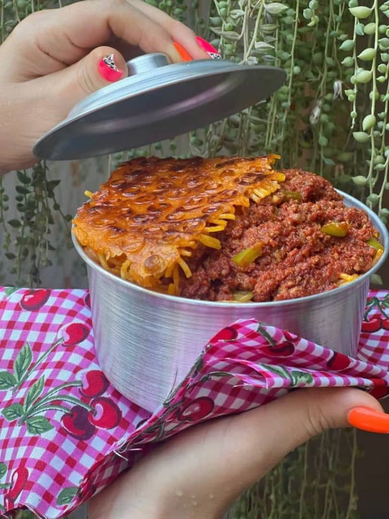 غذای خانگی و بیرون بر فایو فود ۵ در لاهیجان گیلان