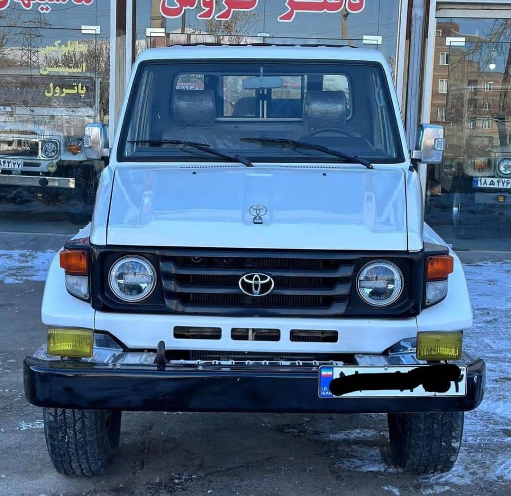 خرید و فروش خودرو تویوتا حسینی در سقز کردستان