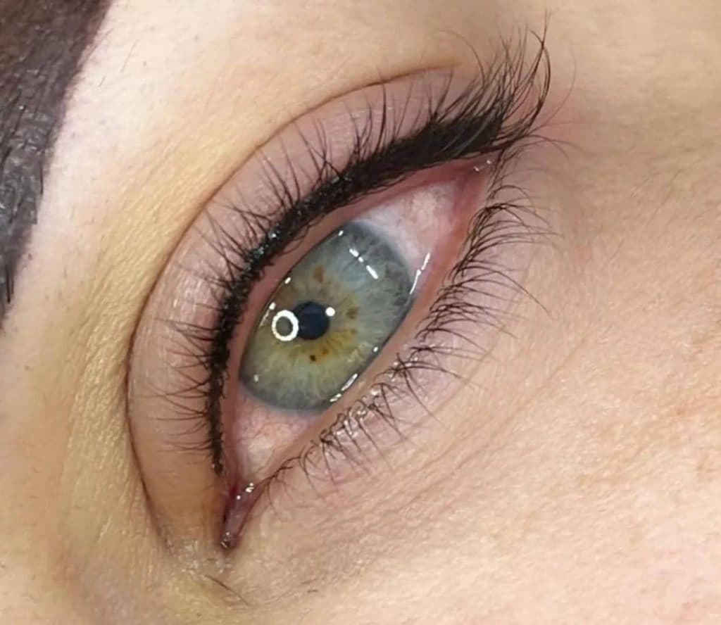 سالن زیبایی و آموزشگاه الهام رمضانی در زیباشهر