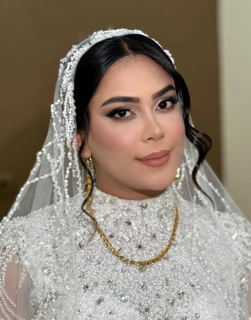 میکاپ آرتیست و متخصص گریم عروس جلوه بیوتی در گنبد کاووس