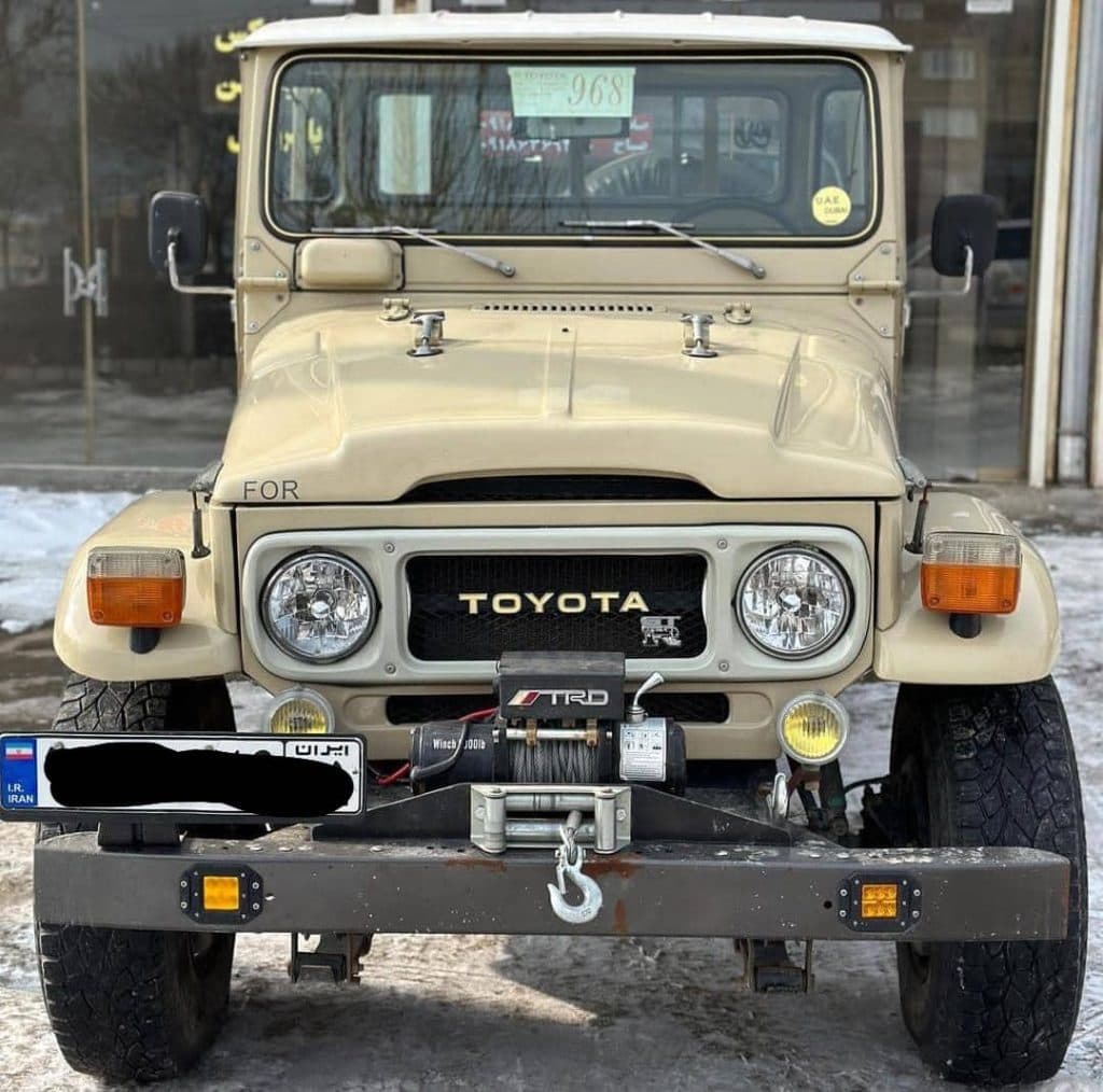 خرید و فروش خودرو تویوتا حسینی در سقز کردستان