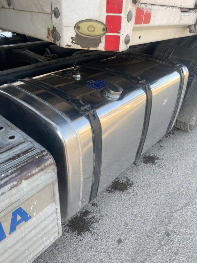 باکسازی کامیون و تریلی آواره در یزد